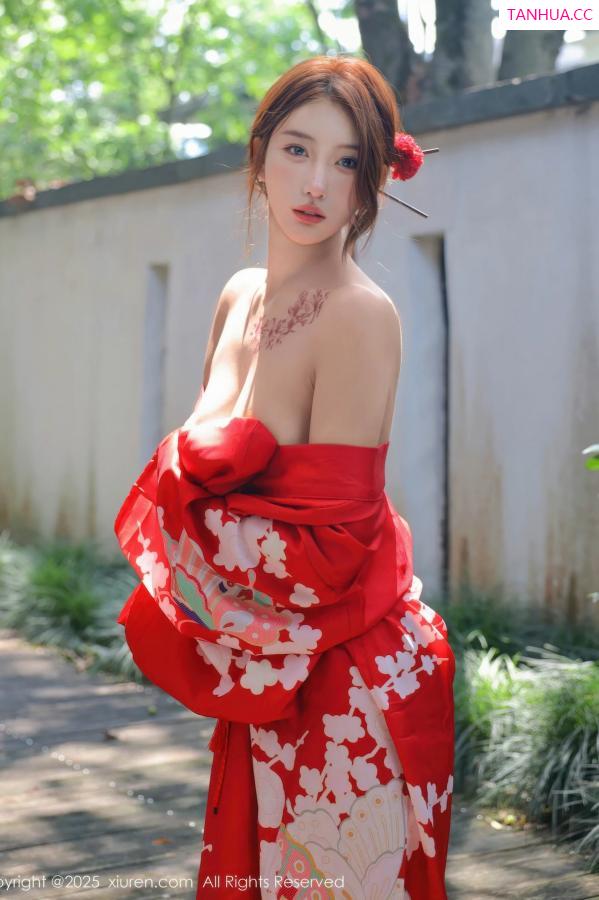   [XiuRen]高清写真图 2025.08.22 No.10683 金允希Yuki 红色和服第24张图片